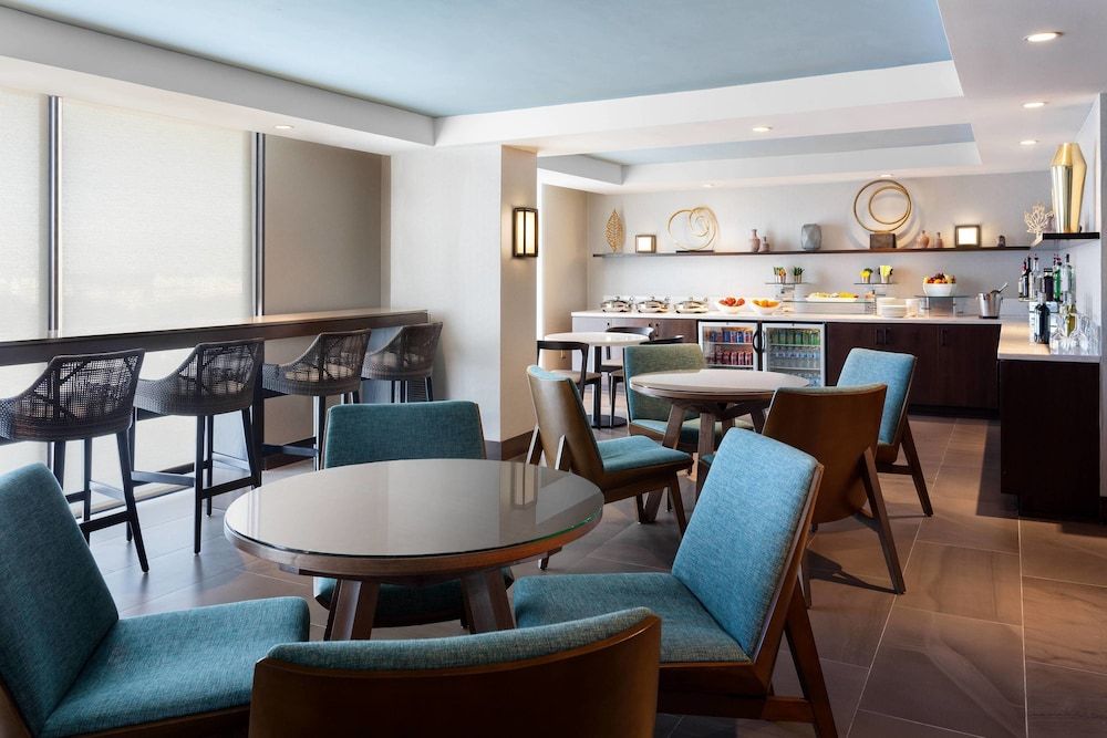 Orlando Airport Marriott Lakeside 1