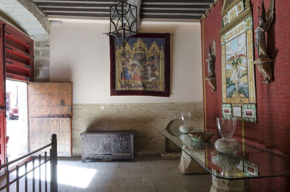 Palacio Rejadorada -1 estrelas em Toro