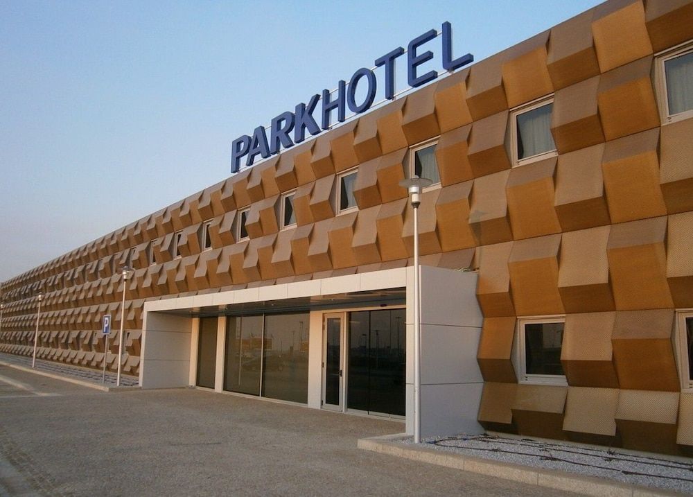 Park Hotel Porto Aeroporto 1