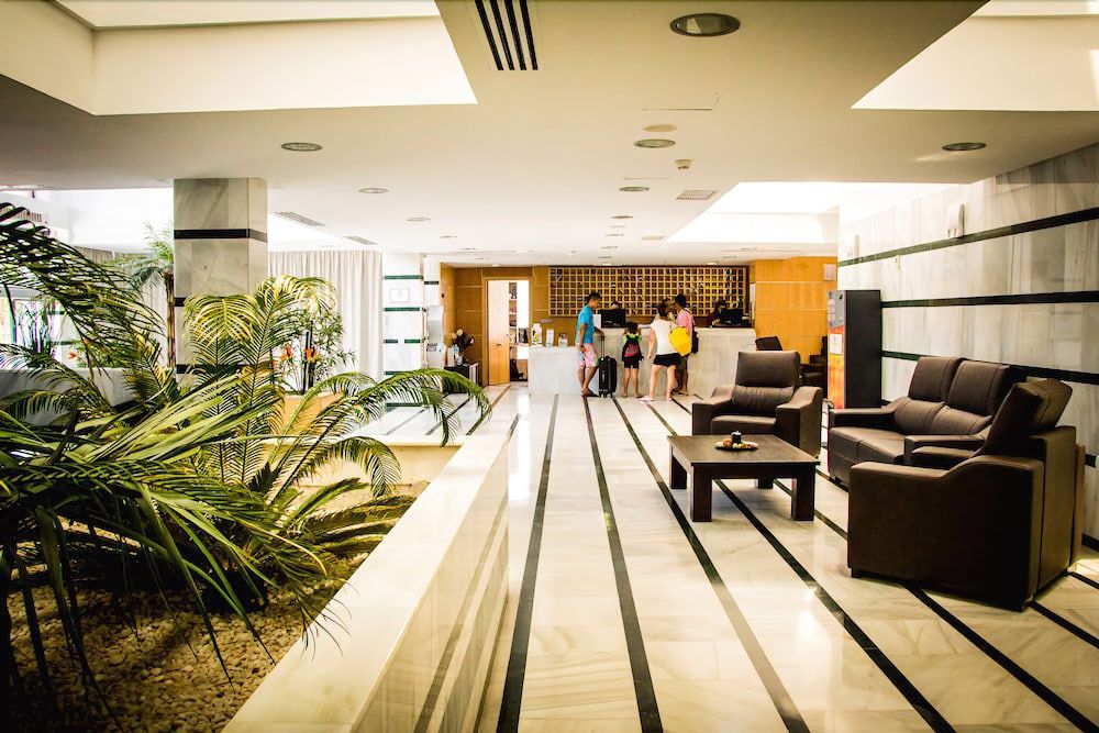 Parque Tropical Aparthotel 2