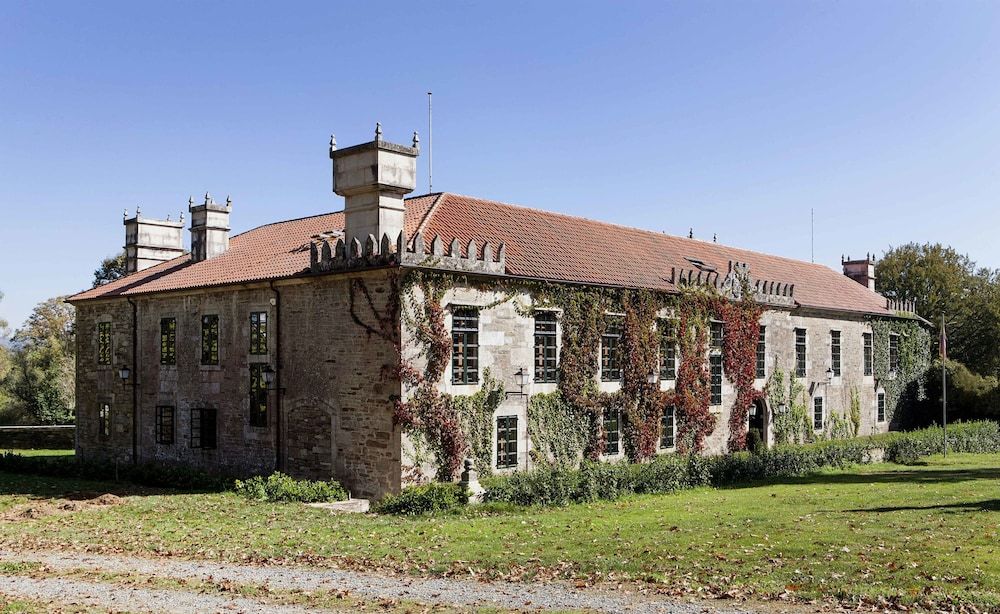 PAZO DE BRANDESO & COUNTRY CLUB 1