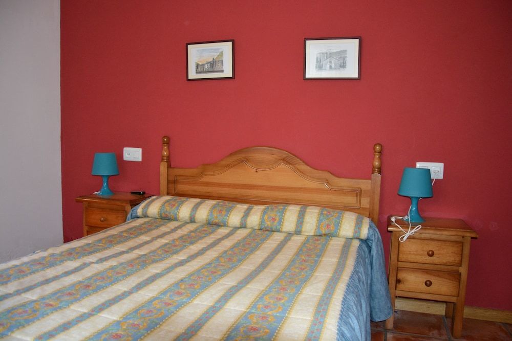 Pensió Samarra 2 Pensió Samarra 2