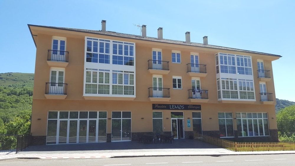 Pension-Albergue Lemos 3 estrelas em Triacastela