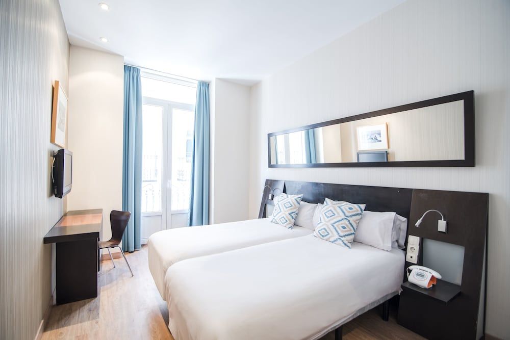 Petit Palace Plaza de la Reina 1