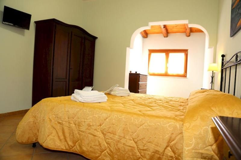 Piccolo Borgo 1 Piccolo Borgo 1