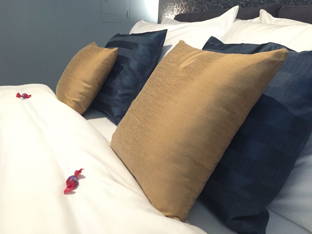 Pink Grapefruit City Condo 2 Pink Grapefruit City Condo 2