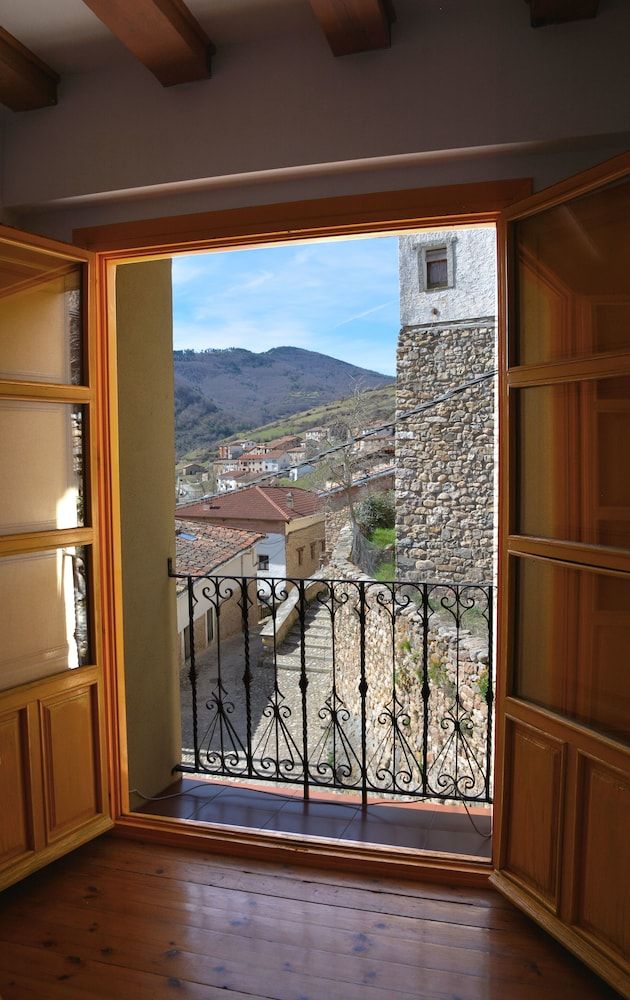 Posada Hoyos de Iregua 2 Posada Hoyos de Iregua 2