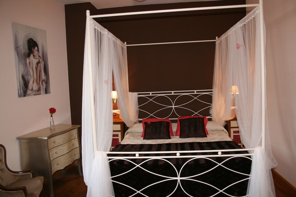 Posada La Busta -1 estrelas em Cóbreces