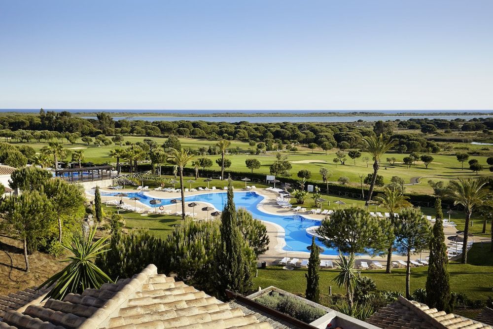 👨👩👧👦¡UN OASIS NATURAL EN PLENA COSTA DE HUELVA!🌊💚 Resort 4⭐con media pensión con bebidas ideal para familias | El Rompido 👨👩👧👦¡UN OASIS NATURAL EN PLENA COSTA DE HUELVA!🌊💚 Resort 4⭐con media pensión con bebidas ideal para familias | El Rompido