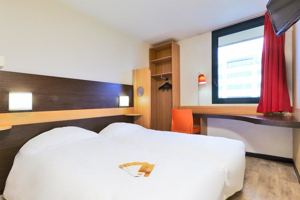 B&B HOTEL Cholet Nord 3