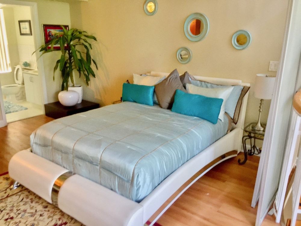 Presidential Suite I 3 Presidential Suite I 3