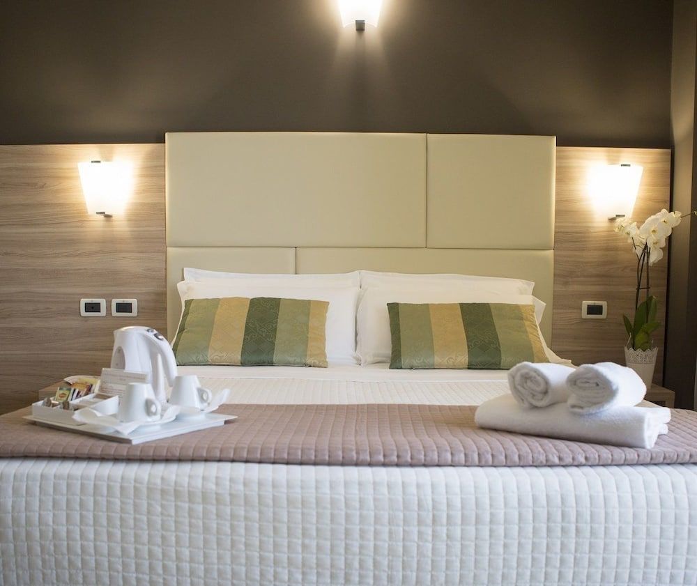 Hotel Prestige 3 estrelas em Montesilvano