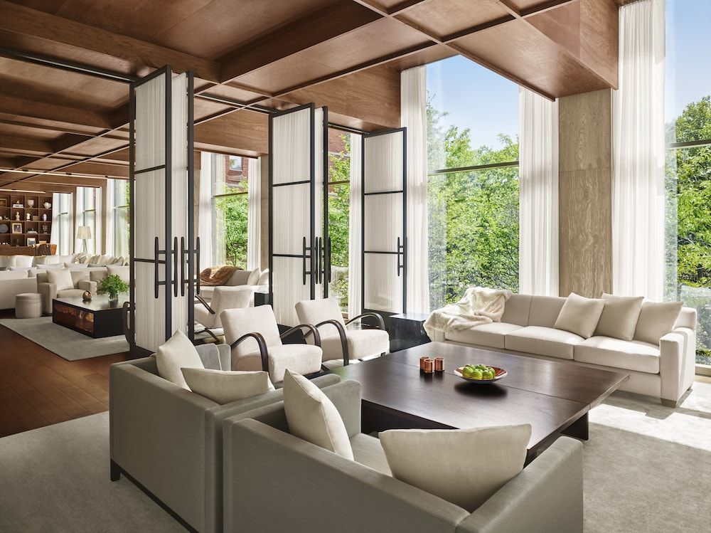 PUBLIC, an Ian Schrager hotel 1