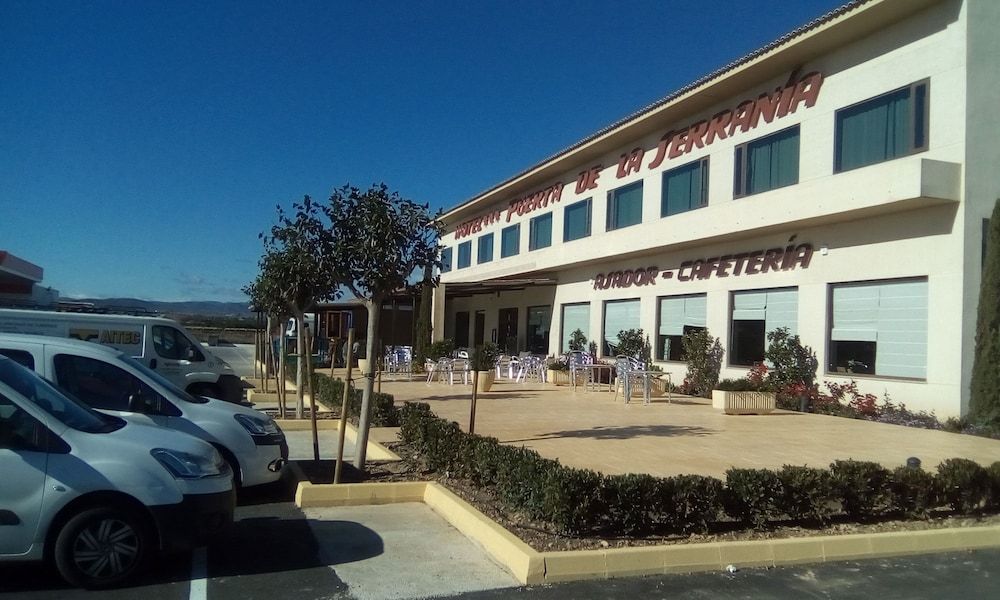 Puerta de la Serrania 1 Puerta de la Serrania 1