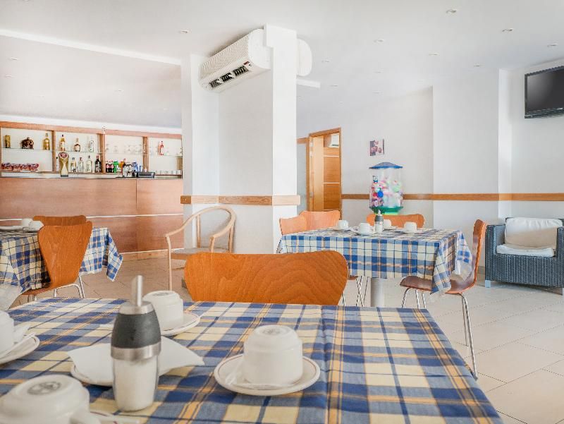 Qawra Point Holiday Complex 3 estrelas em St Paul's Bay