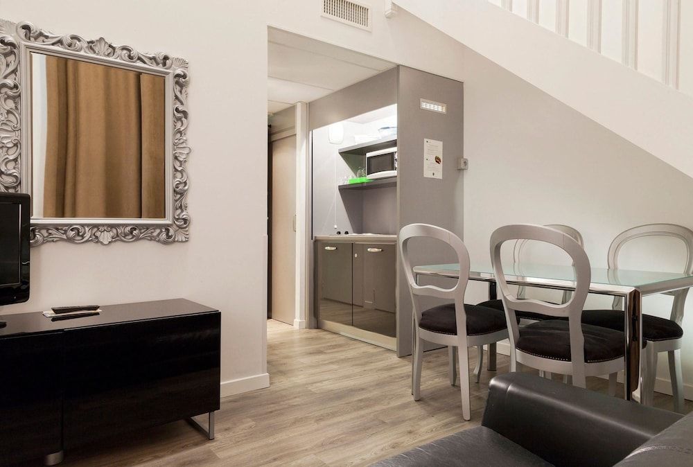 Sure Hotel by Best Western Nantes Beaujoire 3 Sure Hotel by Best Western Nantes Beaujoire 3