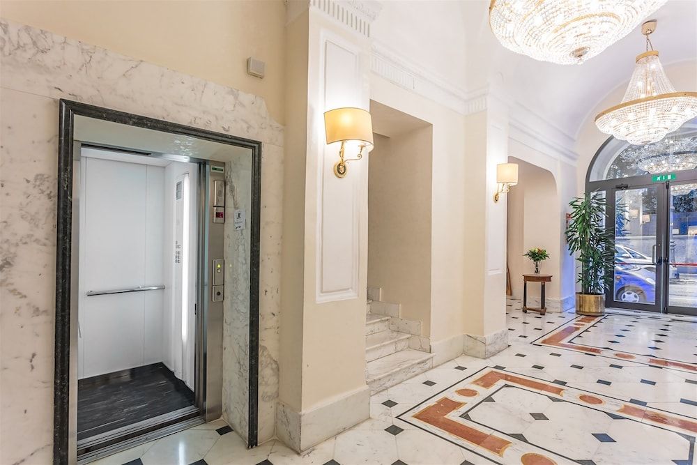 Raeli Hotel Lux 3
