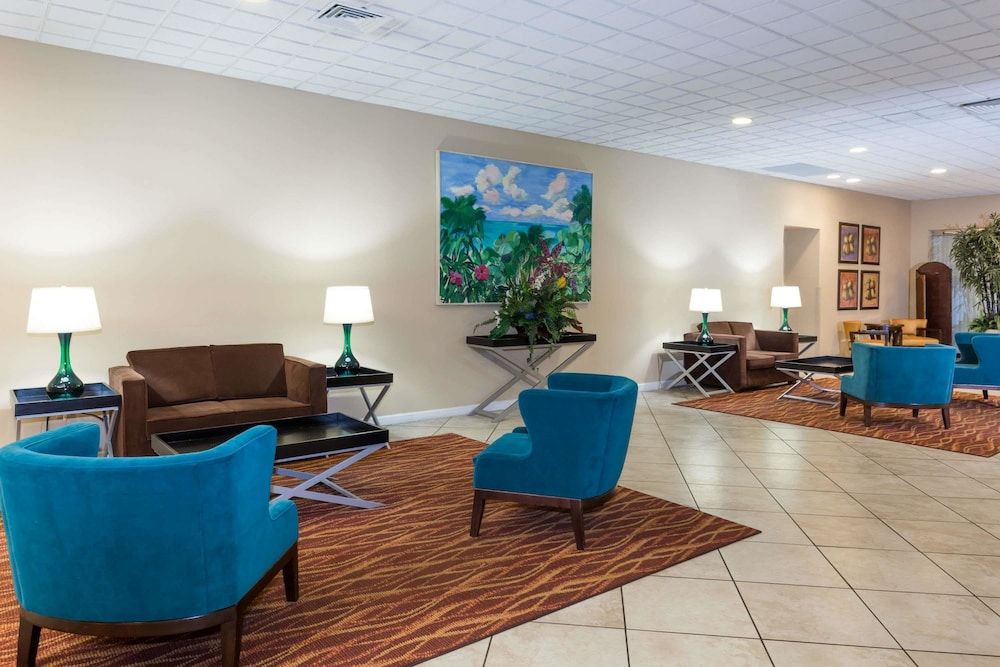 Ramada by Wyndham Kissimmee Gateway 3