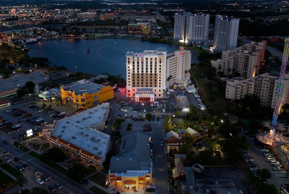 Ramada Plaza Resort & Suites by Wyndham Orlando Intl Drive 1