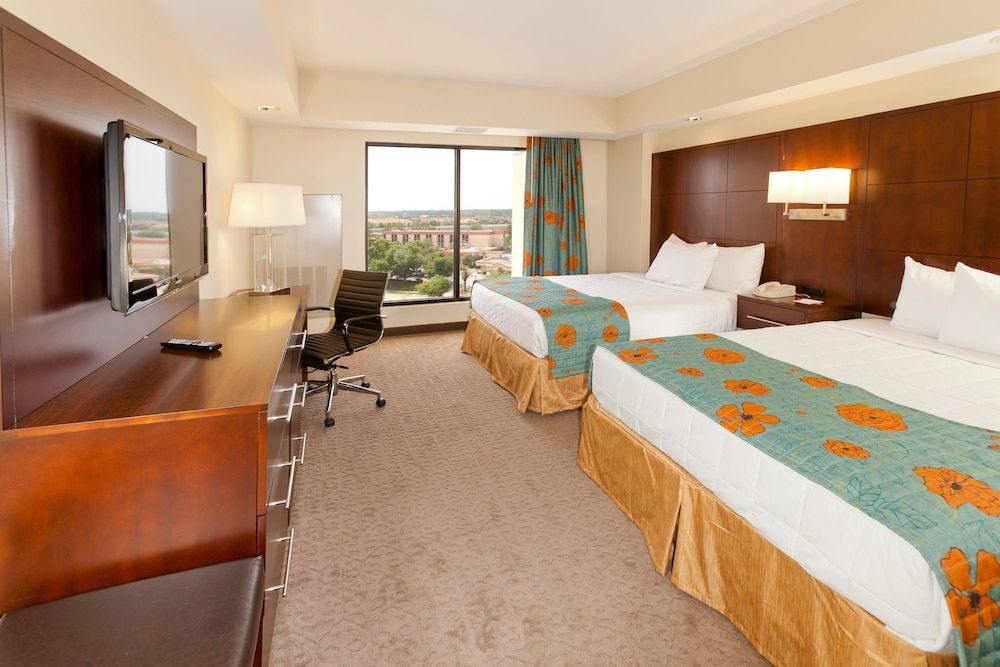 Ramada Plaza Resort & Suites by Wyndham Orlando Intl Drive 3