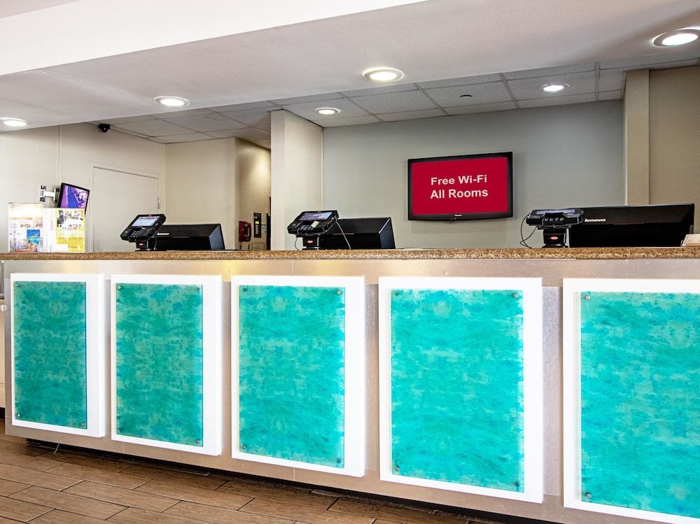 Red Roof Inn PLUS+ Miami Airport 3 Red Roof Inn PLUS+ Miami Airport 3