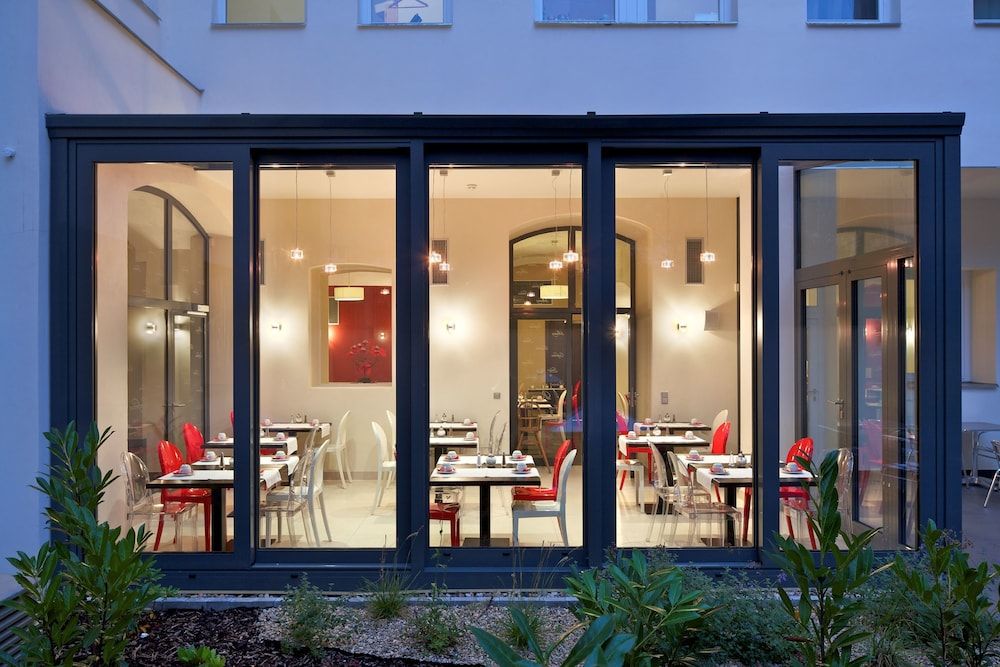 Red & Blue Design 1 Red & Blue Design 1