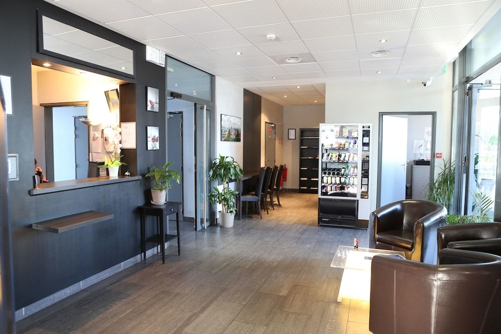 Adonis Paris Sud Apparthôtel Le Fontainebleau 3 estrelas em Chevilly-Larue