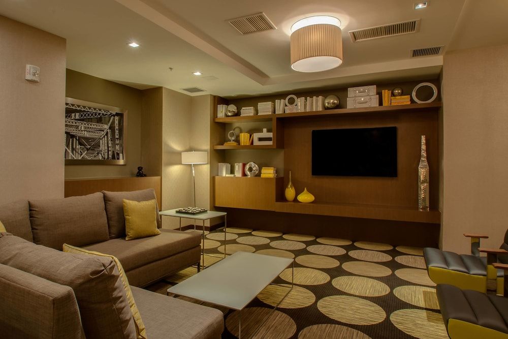 Residence Inn by Marriott New York Manhattan/Midtown East 2