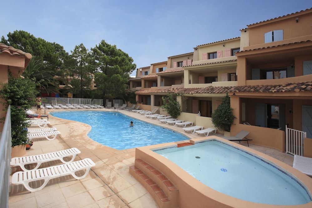 Résidence Lago Verde 2 estrelas em Porto-Vecchio