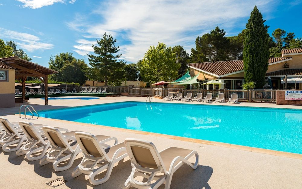 Residence Les Mazets de Gaujac 3 estrelas em Gaujac