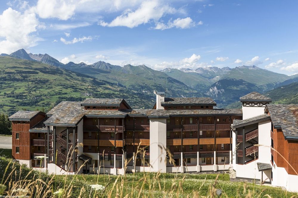 Residence Pierre & Vacances La Marelle & Le Rami -1 étoiles à Les Coches