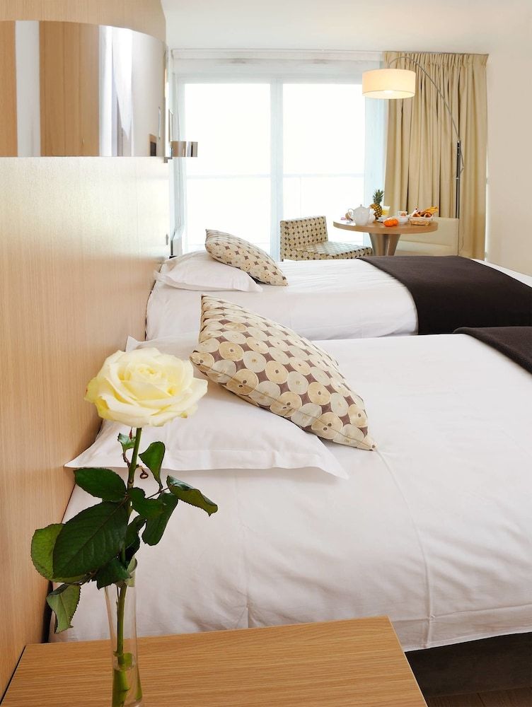 Residhome Carrieres Seine Saint Germain 3