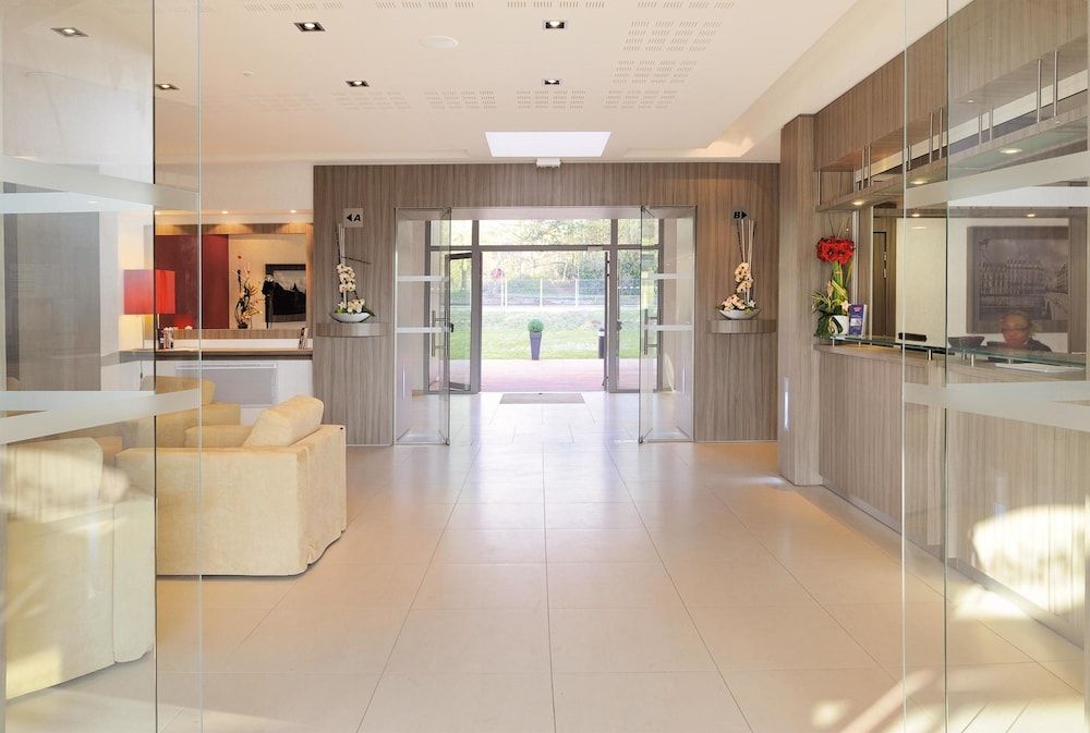 Residhome Paris-Guyancourt 2