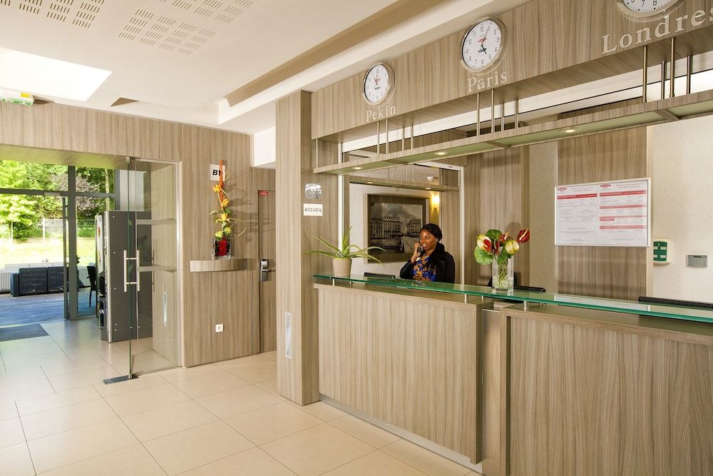 Residhome Paris-Guyancourt 3