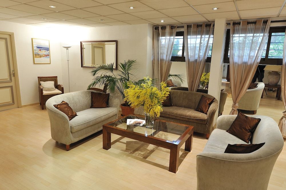 Residhotel les Coralynes 3