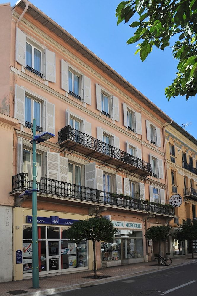 Richelieu 2 estrelas em Menton
