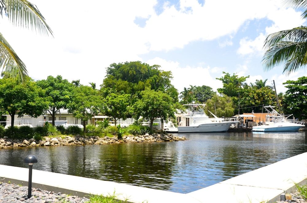 Riviera Luxury Living at River Oaks Marina and Tower 1 Riviera Luxury Living at River Oaks Marina and Tower 1