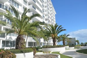 Riviera Luxury Living at the Decoplage