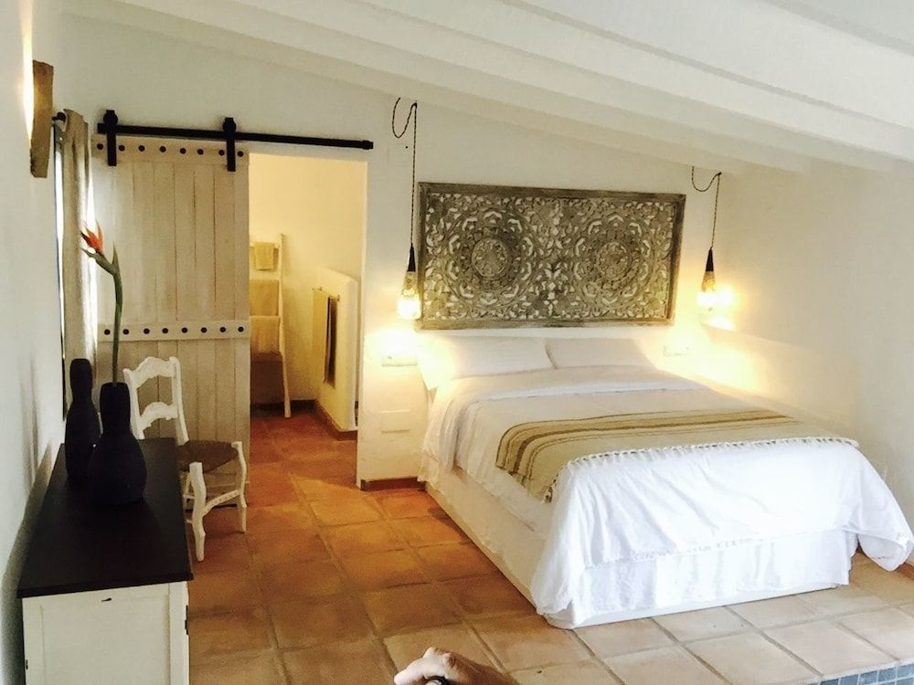 Roca Verde Boutique Bed & Breakfast - Adults Only 2