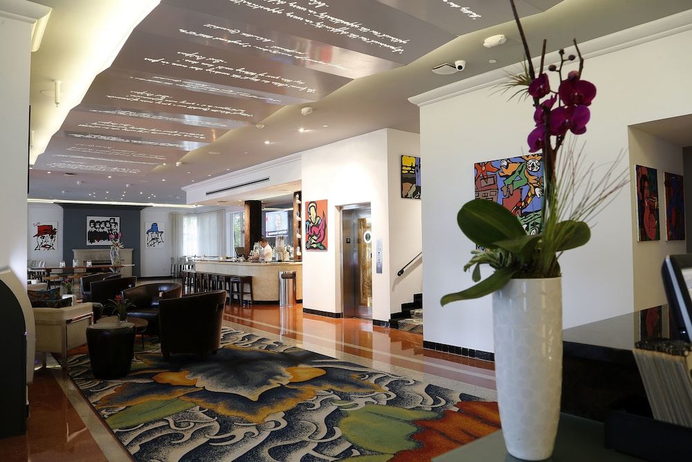 Room Mate Lord Balfour 3 Room Mate Lord Balfour 3