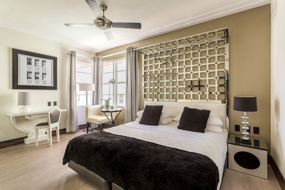 Room Mate Waldorf Towers 1 Room Mate Waldorf Towers 1