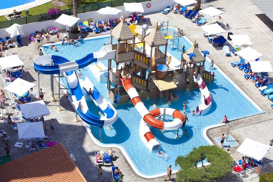 Hotel de playa con ambiente familiar en Benidorm Hotel de playa con ambiente familiar en Benidorm