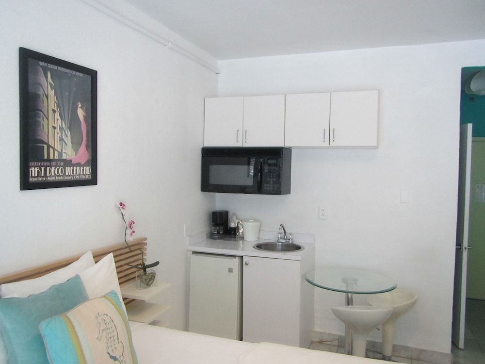 Royal South Beach Hotel 2 Royal South Beach Hotel 2