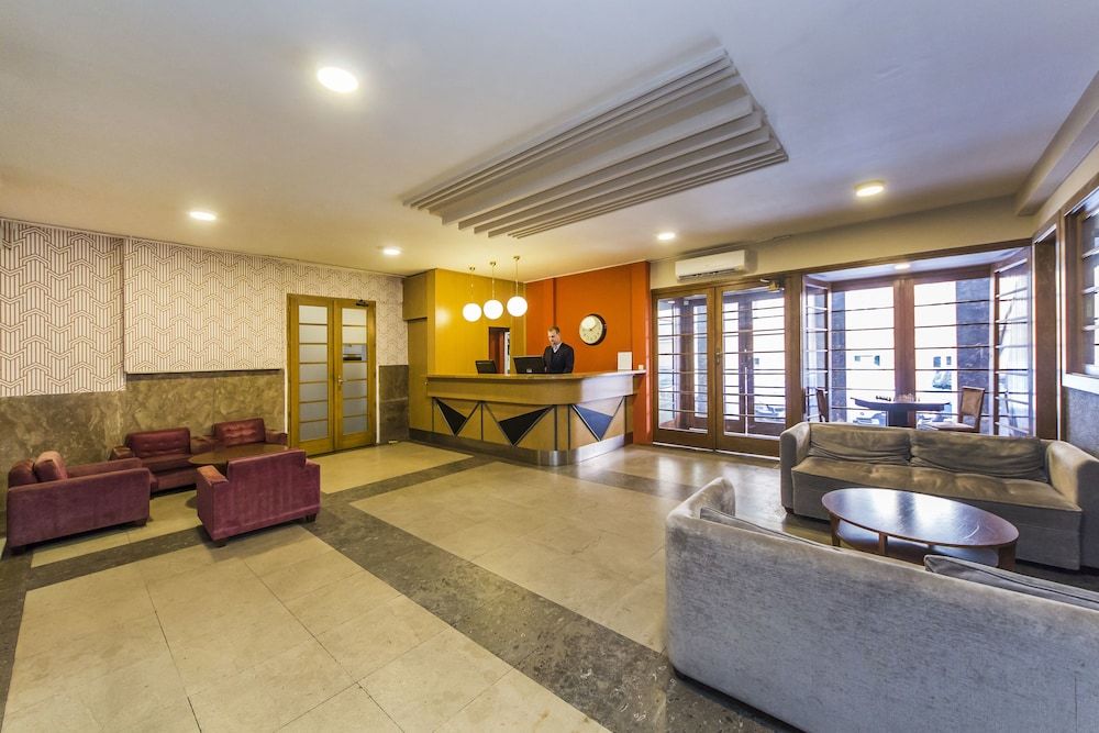 METROPOLITAN OLD TOWN HOTEL 3