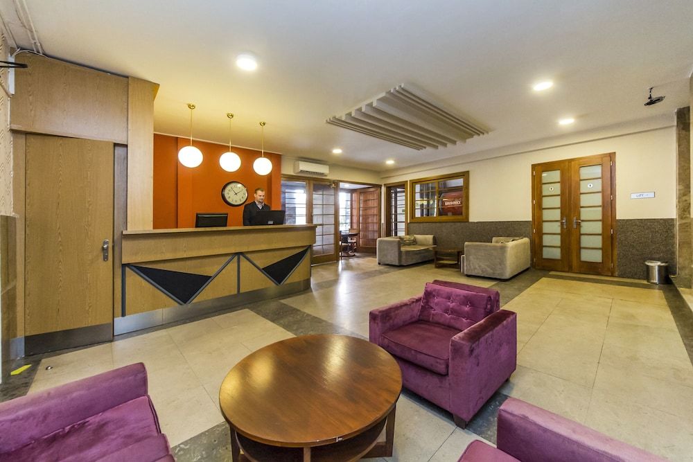 METROPOLITAN OLD TOWN HOTEL 2