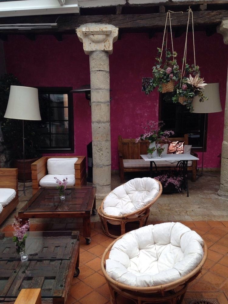 Rusticae Hotel Casa del Abad 2