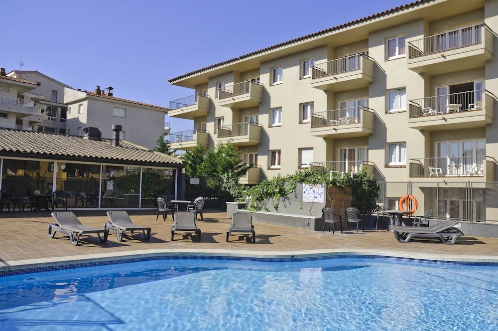 Rvhotels Apartamentos Tropik 3 estrelas em Torroella de Montgrí