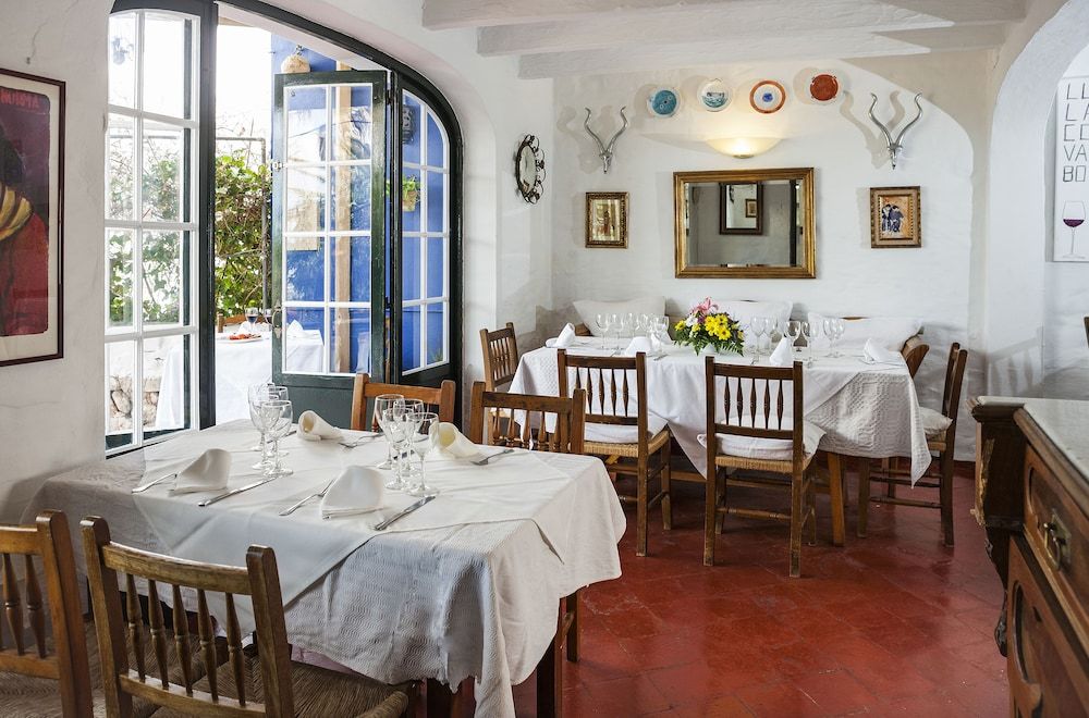 S'Engolidor Restaurante & Fonda 2 estrelas em Santo Tomás