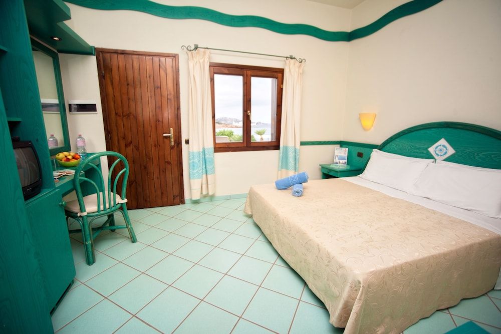 Santo Stefano Clubviaggi Maddalena 3