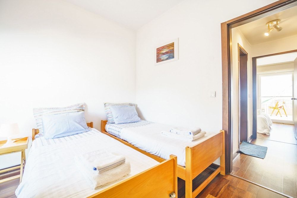 Seafront Condo & Big Terrace 2